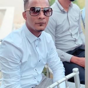 Meet your Posher, Jose elias